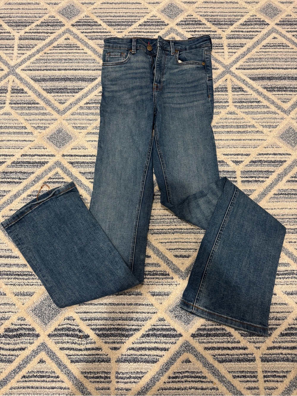 Zara Women’s high-rise boot-cut jeans
